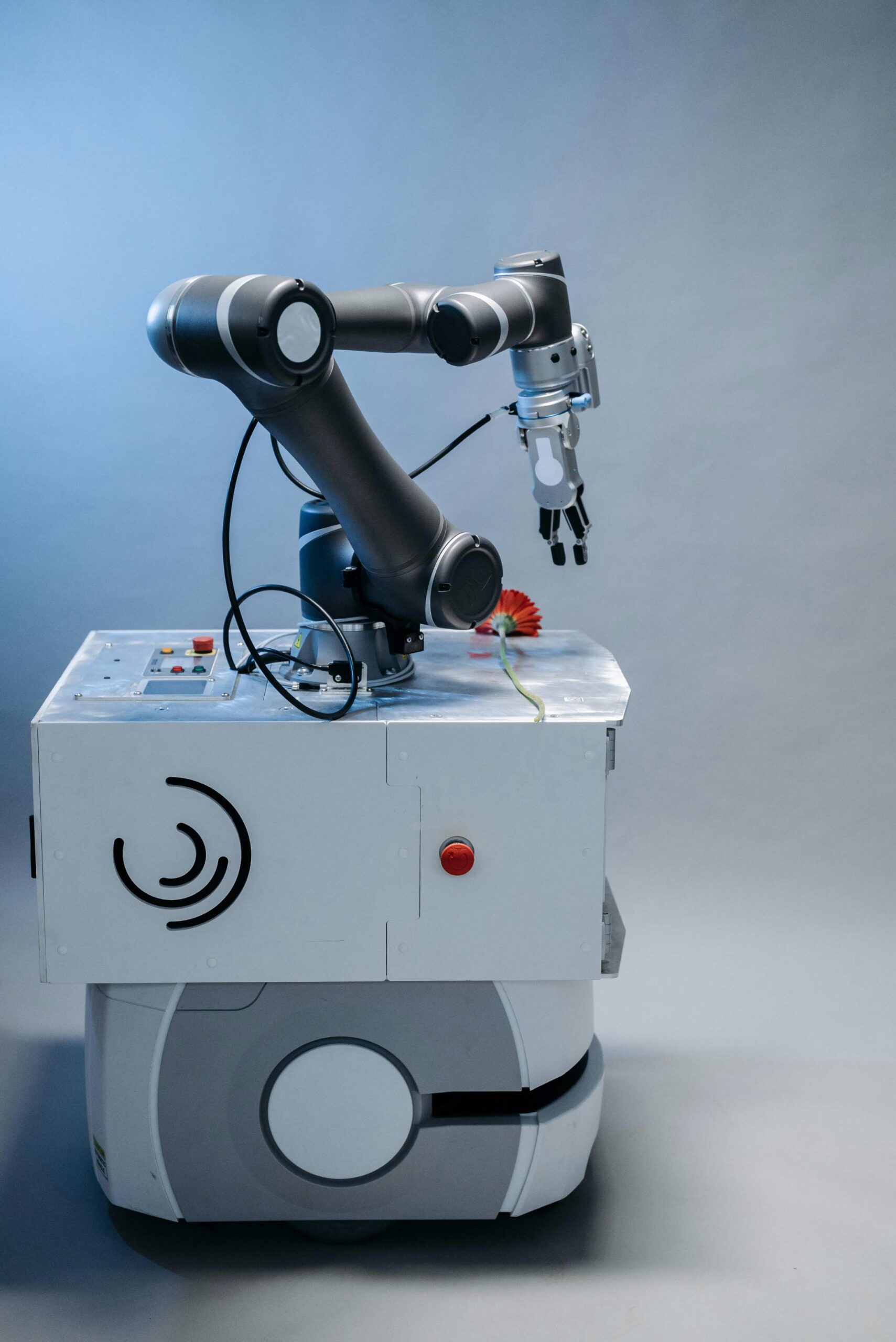 box-robot-arm