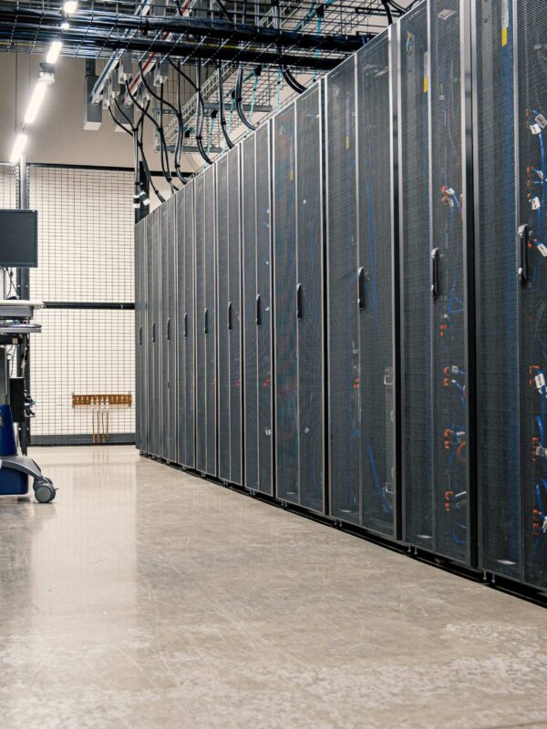 Building Cloud Computing Infrastructure & Virtualization